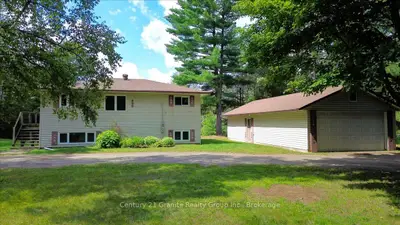 32 Firehall Lane, Hastings Highlands, On K0l 1c0