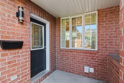15 Angus Drive, Kanata, On K2l 4e6
