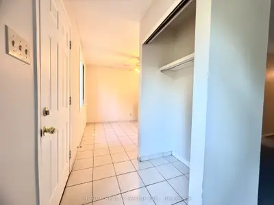 202 Muriel Crescent, London South, On N6e 2k6