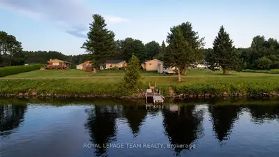 76 Lake Street, South Algonquin, On K0j 2m0