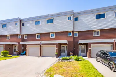 23 Watsons Lane 31, Hamilton, On L9h 5g9
