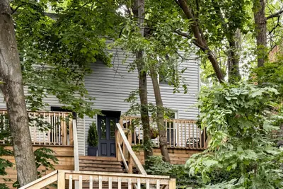 24 Patrick Street, Hamilton, On L8n 1z5
