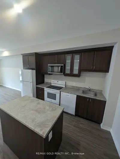 50 Herrick Avenue 105, St. Catharines, On L2p 2t9