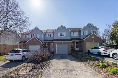 412 Exmoor Street, Waterloo, On N2k 3t1