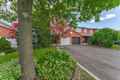 86 Chelsea Crescent, Hamilton, On L8e 5r8