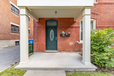 192 Stanley Avenue A, New Edinburgh - Lindenlea, On K1m 1p3