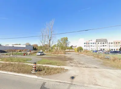 2698 Princess Street, Kingston, On K7p 2w6