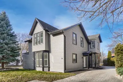 Triplex in St. Catharines