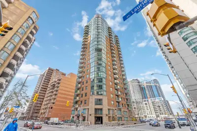 445 Laurier Avenue W 701, Ottawa Centre, On K1r 0a2
