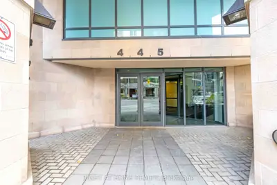 445 Laurier Avenue W 701, Ottawa Centre, On K1r 0a2