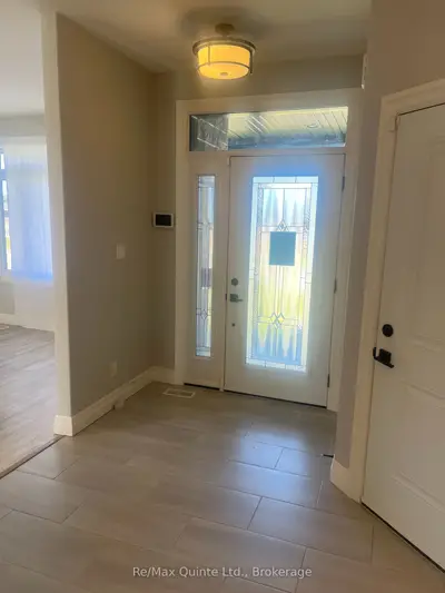 29 Gavin Crescent, Quinte West, On K8v 0h2