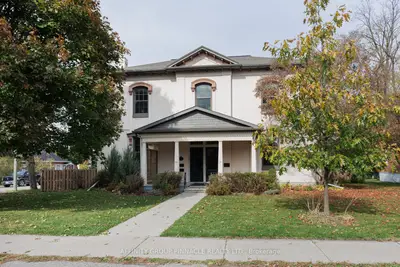 12 Russell Street E, Kawartha Lakes, On K9v 1z8