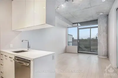 224 Lyon Street 404, Ottawa Centre, On K1r 0c1