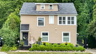 39 Park Street E, Hamilton, On L9h 1c9