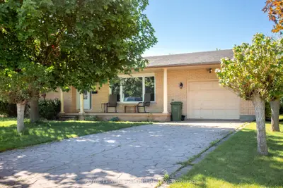 8 Croatia Court, St. Thomas, On N5r 5p6