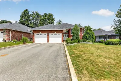 295 Woodward Avenue, Selwyn, On K9l 1k2