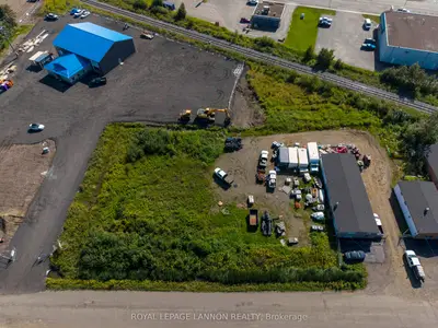 841 & 851 Field St, Thunder Bay, On P7b 6b6