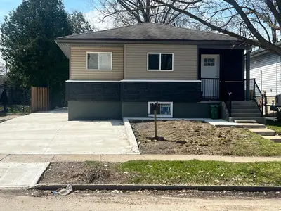 221 Emerson Avenue S, London South, On N5v 3l5