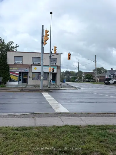 1009 Algonquin Avenue, North Bay, On P1b 4x9