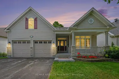 Detached in Stittsville - Munster - Richmond