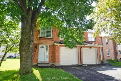28 Castlebrook Lane A, South Of Baseline To Knoxdale, On K2g 5g5