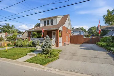 38 Fitch Street, Welland, On L3c 4v2
