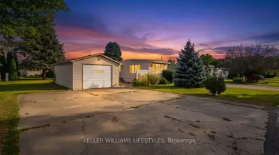 8 Stewart Street, Strathroy-caradoc, On N7g 3k8