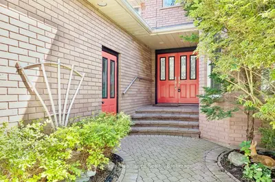 6 Bridlewood Lane, Quinte West, On K8v 6n4