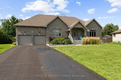 557 Tullamore Street, Blossom Park - Airport And Area, On K1x 0a2
