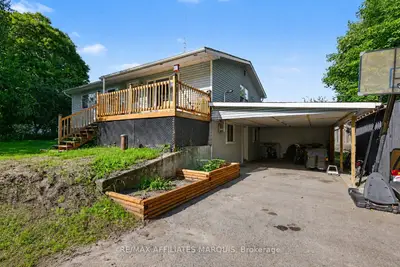 10 Bay Road, Rideau Lakes, On K0g 1l0