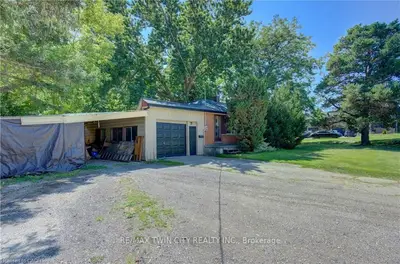 9 Rothsay Avenue, Kitchener, On N2b 3a2
