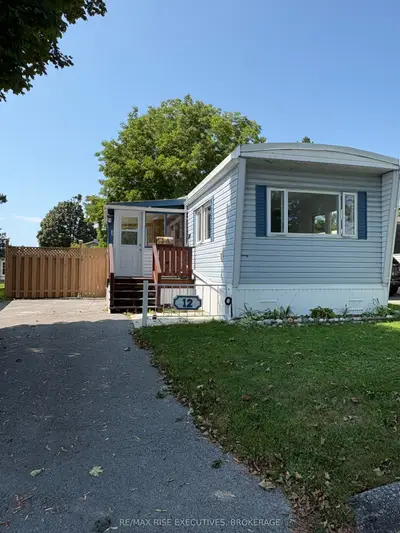 12 Wentworth Drive, Kingston, On K7k 5c9