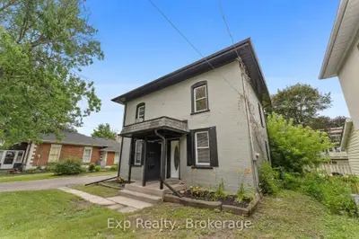 497 Donegal Street, Peterborough, On K9h 4l9