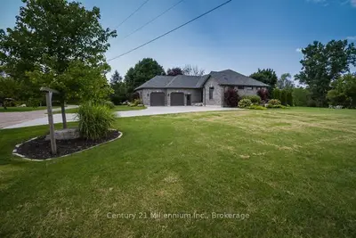 72235 Lakeshore Drive, R.r. #1 Drive, Bluewater, On N0m 2t0