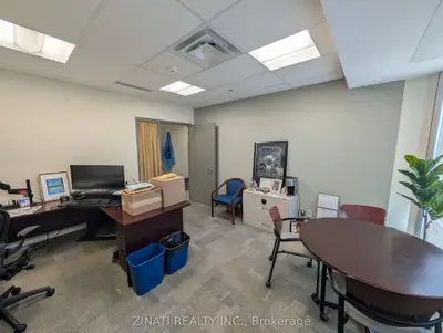 275 Bank Street 200, Ottawa Centre, On K2p 2l6