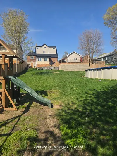 87 Bay Street, Woodstock, On N4s 3k7
