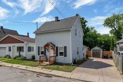 58 Russell Street N, Arnprior, On K7s 2j3