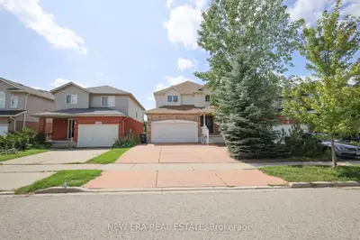704 Brandenburg Boulevard, Waterloo, On N2t 2v4