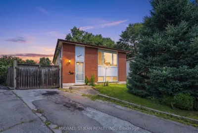 15 Duncairn Court, Hamilton, On L9c 6g2