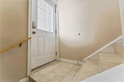 864 Upper Ottawa Street Basement, Hamilton, On L8t 3v5
