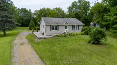695 Westport Road, Frontenac, On K0h 1t0