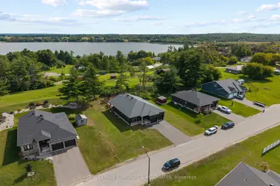 39 Morrison Drive, Whitewater Region, On K0j 1k0