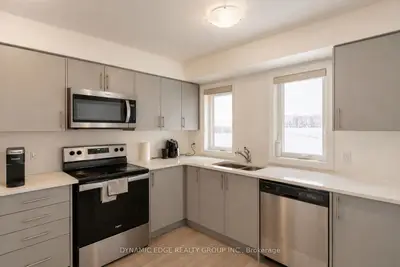 235 Chapel Hill Drive 25, Kitchener, On N2r 0s4
