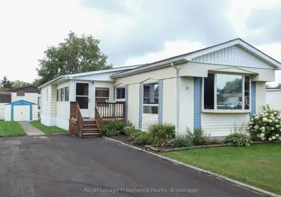 8 Juniper Lane, Quinte West, On K8n 4z3
