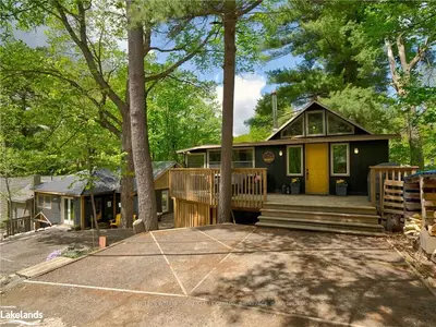 1209 North Kahshe Lake Road, Gravenhurst, On P0e 1g0