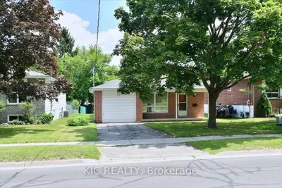 30 Kawartha Heights Boulevard, Peterborough, On K9j 8b3