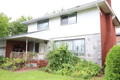 7 Burgess Avenue, Crystal Bay - Rocky Point - Bayshore, On K2b 7w8