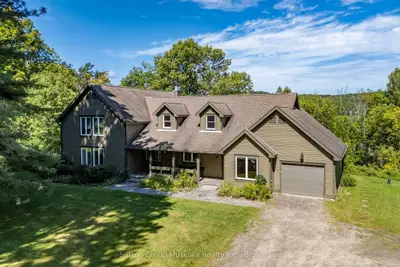 577 Canal Road, Huntsville, On P1h 2j6