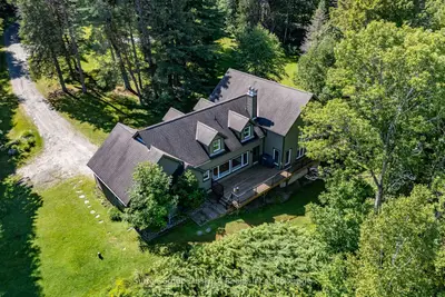 577 Canal Road, Huntsville, On P1h 2j6