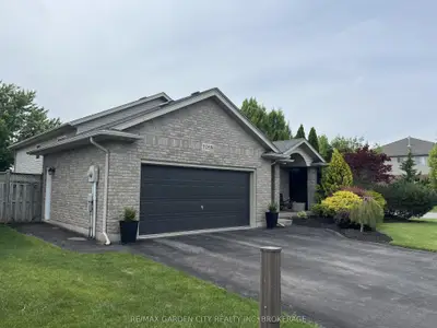 7059 Parkside Road, Niagara Falls, On L2h 3l6